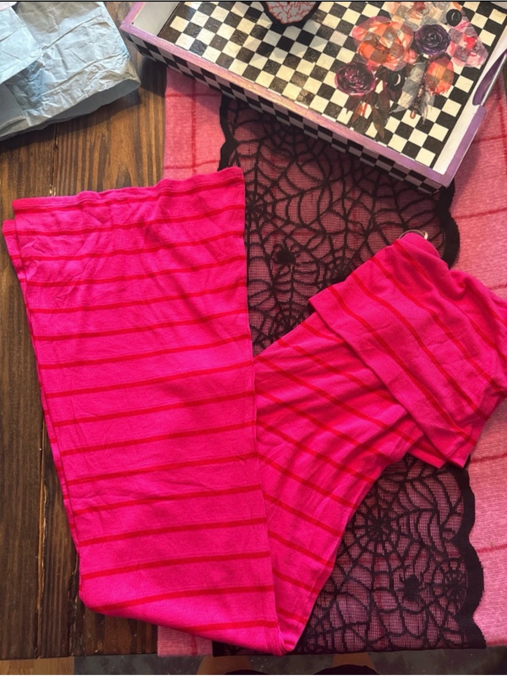 KITTENISH • NWT  • pretty in pink flare pant • size XL